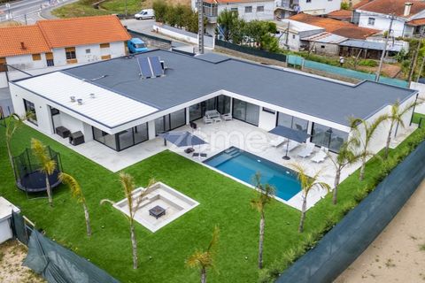 Villa i Braga, Braga, Braga - € 1.250.000 | Ref: ZMPT579080 - foto 1