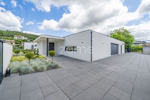 Villa i Braga, Braga, Braga - € 1.250.000 | Ref: ZMPT579080 - foto 41