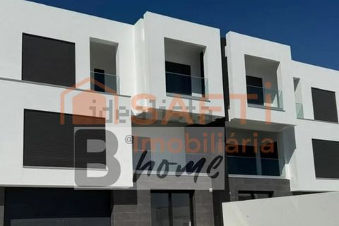 Villa i Corroios, Setubal, Corroios - € 740.000 | Ref: SAFTI:007970 - foto 1