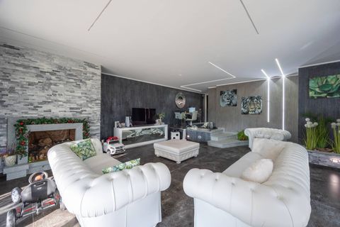 Villa Moncalieri, Turin, Moncalieri - € 10.000/mese | Ref: 11977 - photo 5