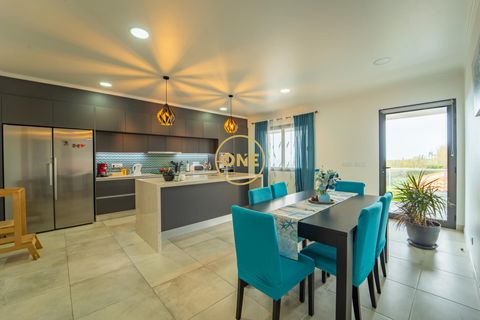 Byhus i Ponta Delgada, Sao Miguel, Ponta Delgada - € 585.000 | Ref: ONE401692-23 - foto 8