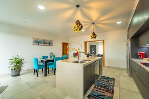 Byhus i Ponta Delgada, Sao Miguel, Ponta Delgada - € 585.000 | Ref: ONE401692-23 - foto 9