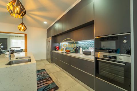 Byhus i Ponta Delgada, Sao Miguel, Ponta Delgada - € 585.000 | Ref: ONE401692-23 - foto 10