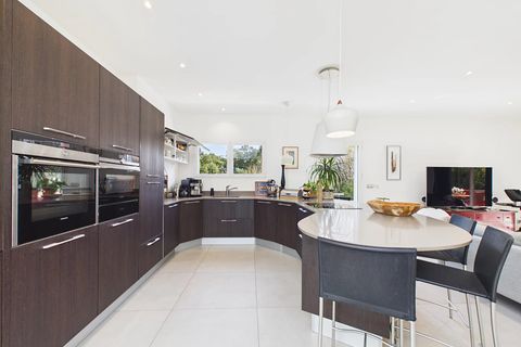 Villa i Le Rouret, Alpes-Maritimes, Le Rouret - € 1.995.000 | Ref: HH-16102705 - foto 9