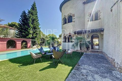 Villa i Antibes, Alpes-Maritimes, Antibes - € 3.180.000 | Ref: 86820912 - foto 1