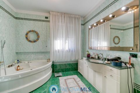 Villa a Padua, Padua, Padua - € 750.000 | Ref: M2103 - foto 20