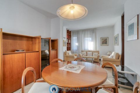 Villa a Padua, Padua, Padua - € 750.000 | Ref: M2103 - foto 24