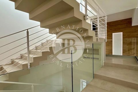 Villa a Verbania, Verbano Cusio Ossola, Verbania - € 1.980.000 | Ref: AG 3 - foto 19