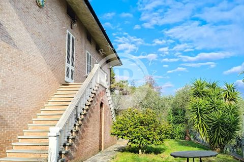 Villa i Lucca, Lucca, Lucca - € 1.590.000 | Ref: RI 21 - foto 3