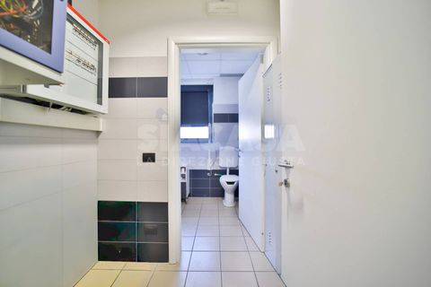 Erhvervsejendom i Vimercate, Monza and Brianza, Vimercate - € 550.000 | Ref: CAP.VIMERCATE-TS550V - foto 9