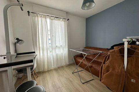 Apartament a Bron, Rhone, Bron - € 970/mes | Ref: 82508129 - foto 4