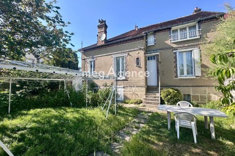 Villa i Sens, Yonne, Sens - € 200.000 | Ref: 191669 - foto 1