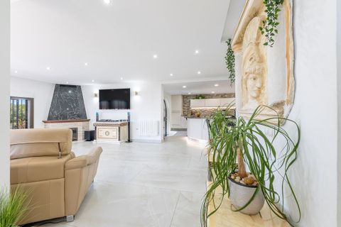 Villa a Benalmadena, Malaga, Benalmadena - € 1.190.000 | Ref: HFMs688241 - foto 8