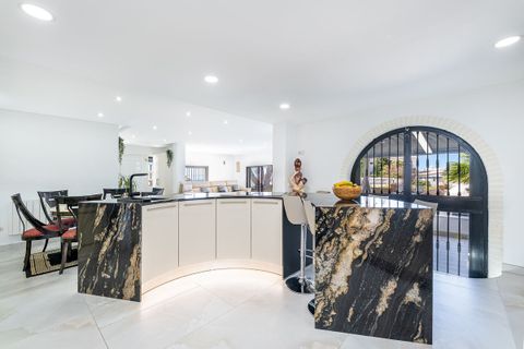 Villa a Benalmadena, Malaga, Benalmadena - € 1.190.000 | Ref: HFMs688241 - foto 12