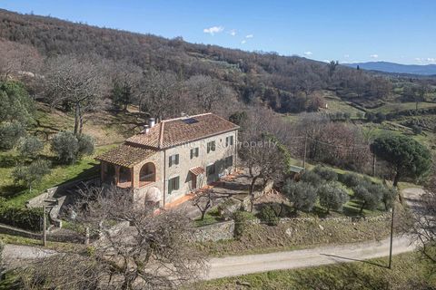 Farm hus i Loro Ciuffenna, Arezzo, Loro Ciuffenna - € 468.000 | Ref: R43-915558 - foto 1