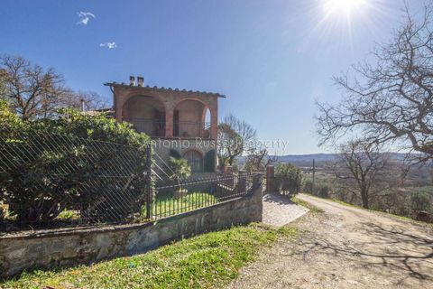 Farm hus i Loro Ciuffenna, Arezzo, Loro Ciuffenna - € 468.000 | Ref: R43-915558 - foto 2