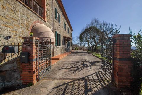 Farm hus i Loro Ciuffenna, Arezzo, Loro Ciuffenna - € 468.000 | Ref: R43-915558 - foto 4