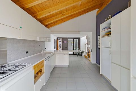 Villa a Besozzo, Varese, Besozzo - € 370.000 | Ref: W-047XUH-940377 - foto 7