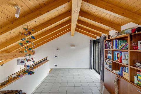 Villa a Besozzo, Varese, Besozzo - € 370.000 | Ref: W-047XUH-940377 - foto 11
