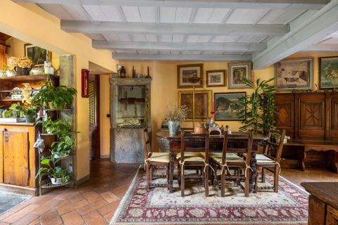 Villa a Verbania, Verbano Cusio Ossola, Verbania - € 1.250.000 | Ref: W-02YG3G-940901 - foto 4