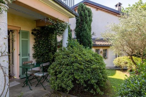 Villa a Verbania, Verbano Cusio Ossola, Verbania - € 1.250.000 | Ref: W-02YG3G-940901 - foto 20