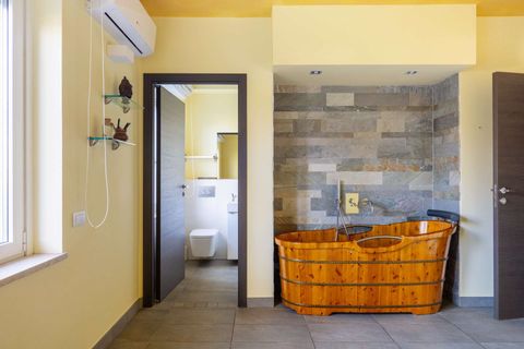 Villa a Ranco, Varese, Ranco - € 1.100.000 | Ref: W-047DYB-940922 - foto 12