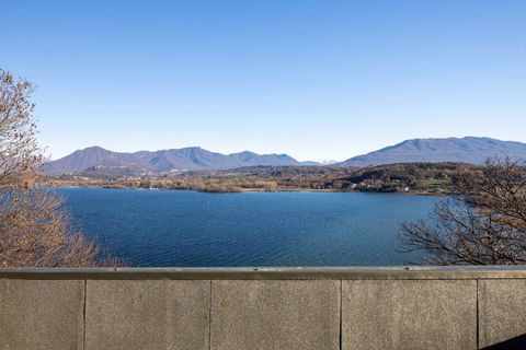 Villa a Ispra, Varese, Ispra - € 1.600.000 | Ref: W-04713L-941071 - foto 17