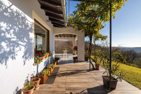 Villa i Taino, Varese, Taino - € 790.000 | Ref: W-047DEJ-941137 - foto 4