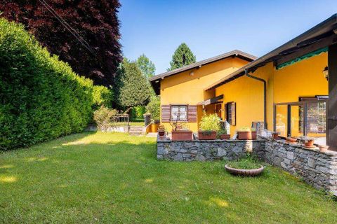 Villa a Lesa, Novara, Lesa - € 1.050.000 | Ref: W-02UDTA-941156 - foto 2