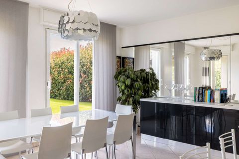 Villa a Arona, Novara, Arona - € 850.000 | Ref: W-046H6U-941697 - foto 2