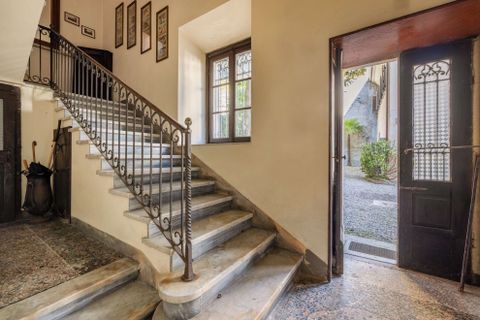 Villa a Belgirate, Verbano Cusio Ossola, Belgirate - € 1.150.000 | Ref: W-02Y6LA-941768 - foto 17