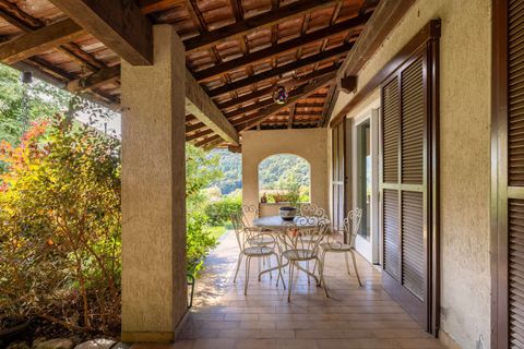 Villa a Omegna, Verbano Cusio Ossola, Omegna - € 540.000 | Ref: W-030JZO-941837 - foto 3