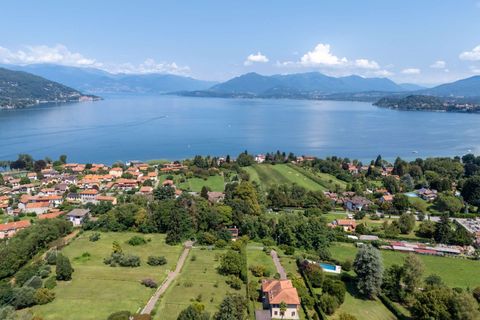 Villa i Ranco, Varese, Ranco - € 550.000 | Ref: W-0468UI-942213 - foto 1