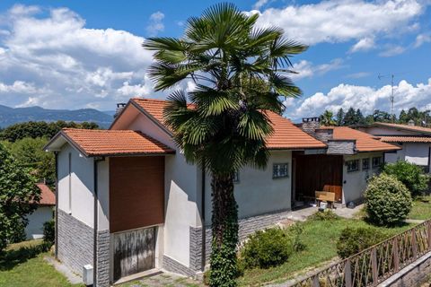 Villa i Ispra, Varese, Ispra - € 350.000 | Ref: W-04630E-942239 - foto 1