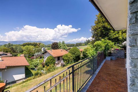 Villa i Ispra, Varese, Ispra - € 350.000 | Ref: W-04630E-942239 - foto 6