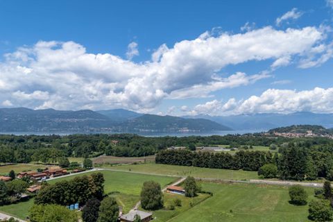 Villa i Ispra, Varese, Ispra - € 350.000 | Ref: W-04630E-942239 - foto 12