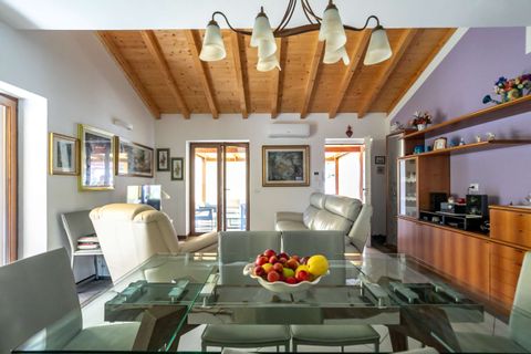Villa a Arona, Novara, Arona - € 395.000 | Ref: W-02ZWQC-942428 - foto 2