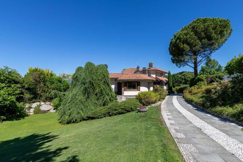 Villa a Besozzo, Varese, Besozzo - € 1.950.000 | Ref: W-02C4IJ-943724 - foto 3