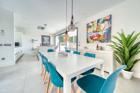 Villa i Estepona, Malaga, Estepona - € 1.390.000 | Ref: R5335486 - foto 6