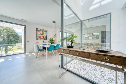 Villa i Estepona, Malaga, Estepona - € 1.390.000 | Ref: R5335486 - foto 7