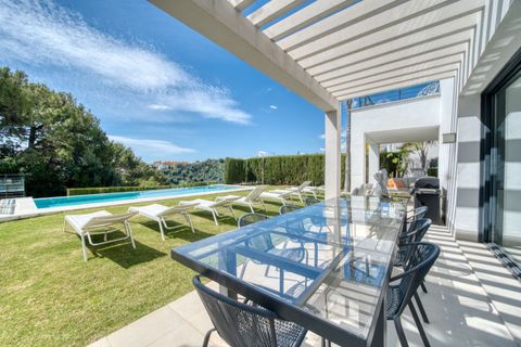 Villa i Estepona, Malaga, Estepona - € 1.390.000 | Ref: R5335486 - foto 8