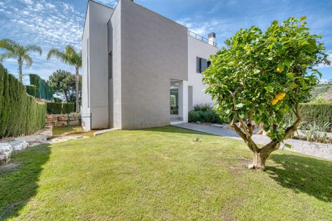 Villa i Estepona, Malaga, Estepona - € 1.390.000 | Ref: R5335486 - foto 25