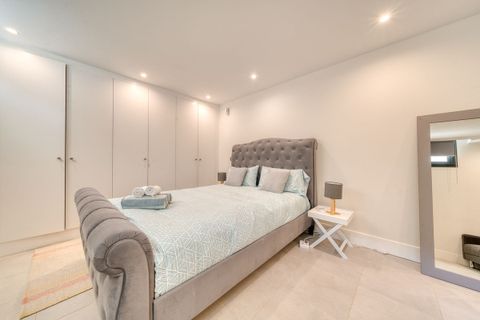 Villa i Estepona, Malaga, Estepona - € 1.390.000 | Ref: R5335486 - foto 35