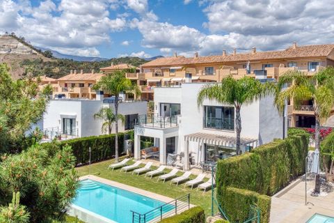 Villa i Estepona, Malaga, Estepona - € 1.390.000 | Ref: R5335486 - foto 44