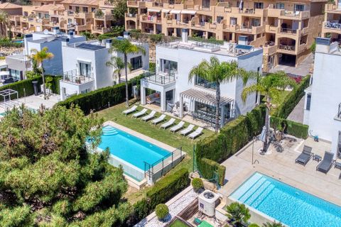 Villa i Estepona, Malaga, Estepona - € 1.390.000 | Ref: R5335486 - foto 46