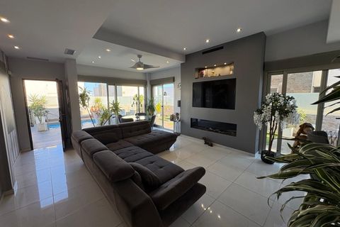 Villa a Orihuela Costa, Alicante, Orihuela Costa - € 477.000 | Ref: SMBOC2579 - foto 7