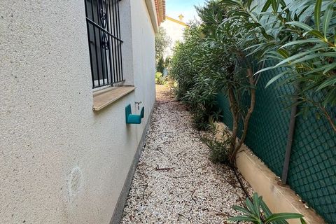 Villa i Playa Flamenca, Alicante, Playa Flamenca - € 540.000 | Ref: MLSC705156 - foto 2