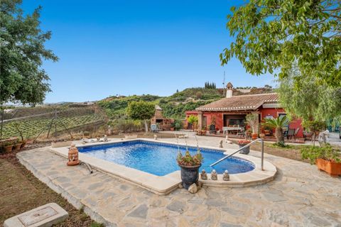 Villa a Benamocarra, Malaga, Benamocarra - € 339.000 | Ref: HN657 - foto 2
