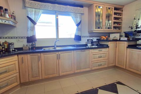 Villa i Busot, Alicante, Busot - € 525.000 | Ref: 1RE1213 - foto 11