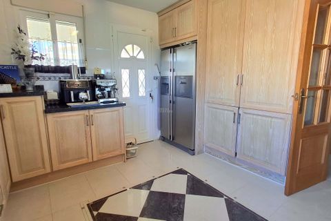 Villa i Busot, Alicante, Busot - € 525.000 | Ref: 1RE1213 - foto 13